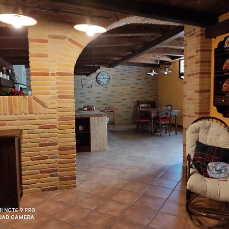 La Taverna Di Lulu Arnesano Exteriör bild